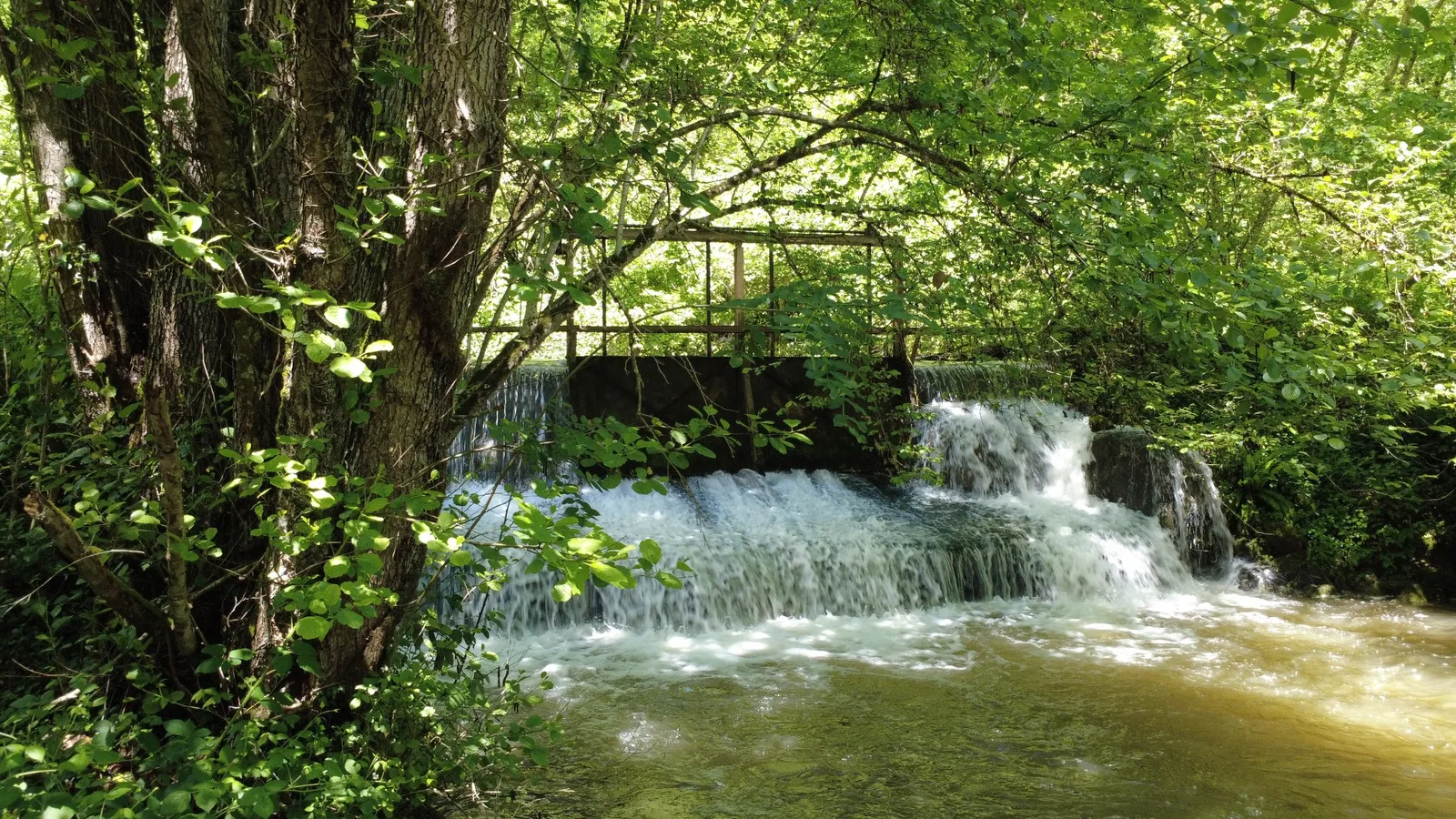 Cascade de la Bourbre dans la propriété du 10